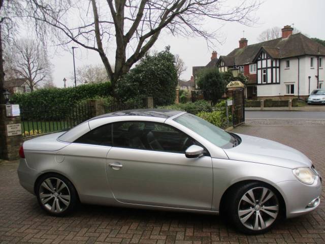2009 Volkswagen Eos 2.0 TDI CR Sport 2dr FHF Drive Well