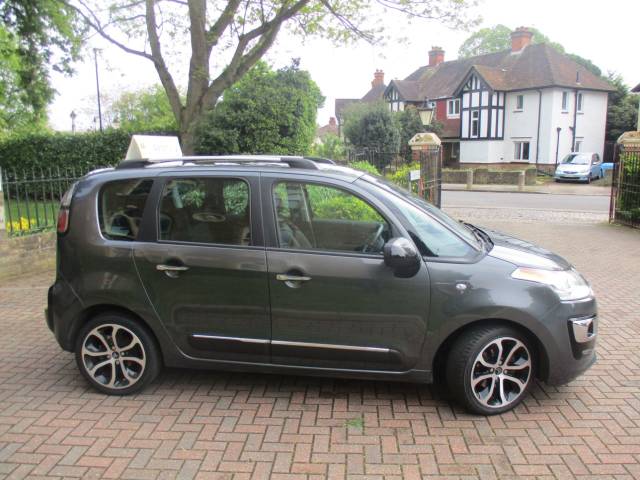 2016 Citroen C3 Picasso 1.2 PureTech Platinum 5dr FSH Bluetooth Alloys