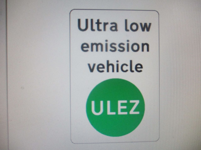 2015 Ford Focus 1.6 125 Titanium ESTATE 5dr AUTOMATIC Low Mileage With History