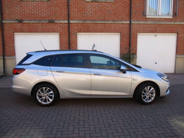 2020 Vauxhall Astra 1.2 Turbo SE 5dr FSH Alloys Bluetooth